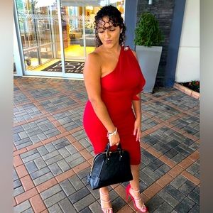 Classic red dress ♥️